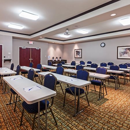 Holiday Inn Express & Suites Cleveland By Ihg Ngoại thất bức ảnh