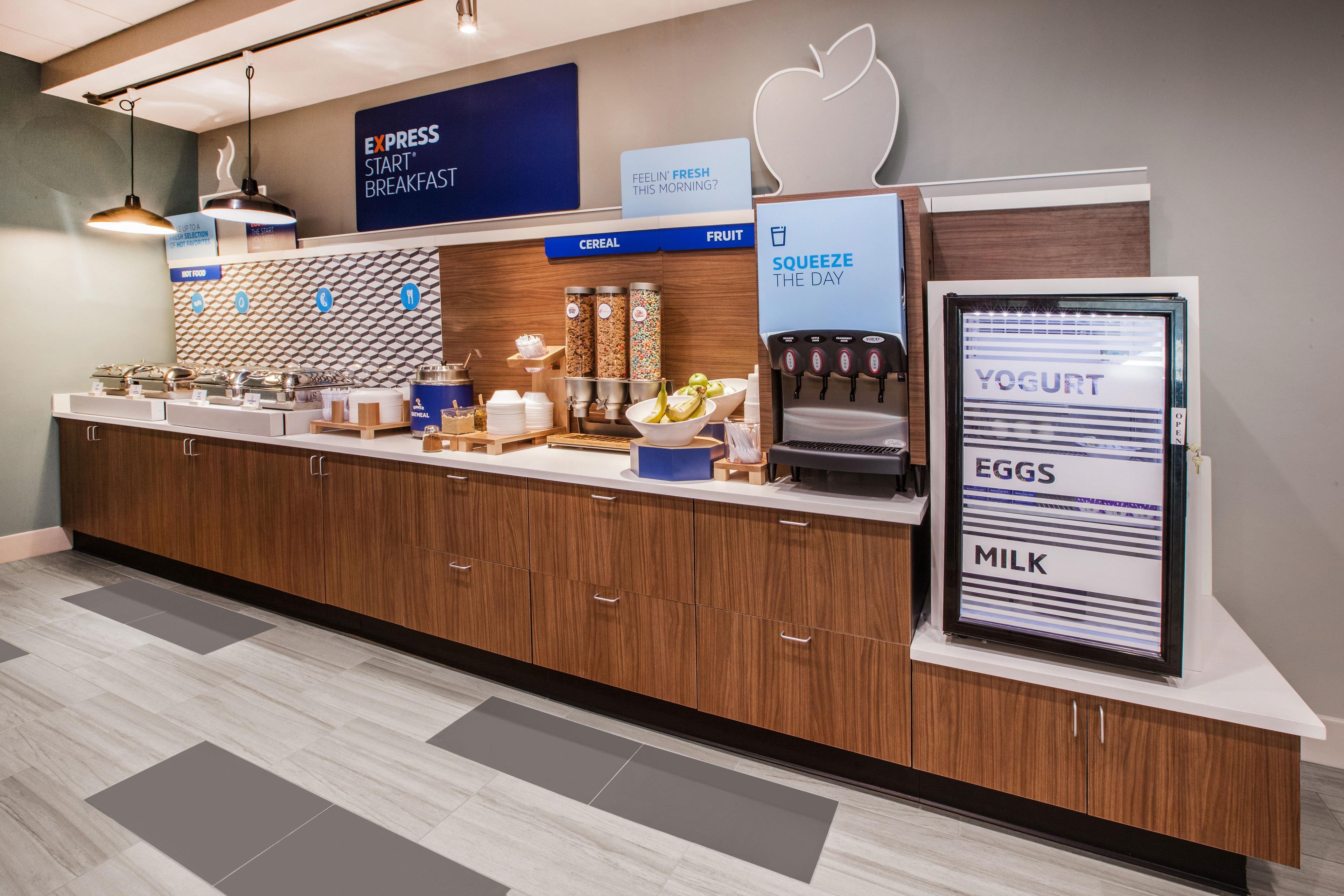 Holiday Inn Express & Suites Cleveland By Ihg Ngoại thất bức ảnh
