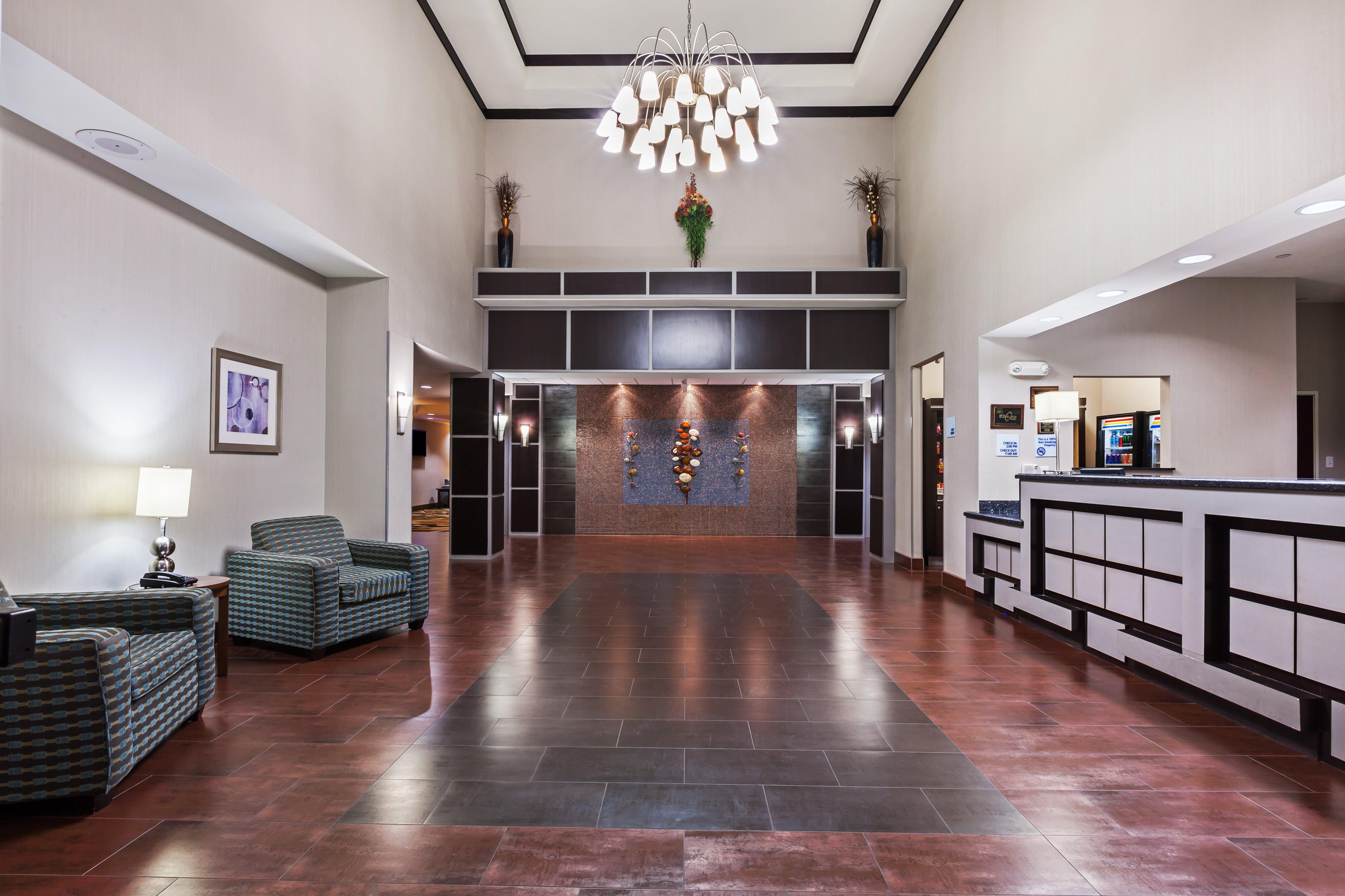 Holiday Inn Express & Suites Cleveland By Ihg Ngoại thất bức ảnh