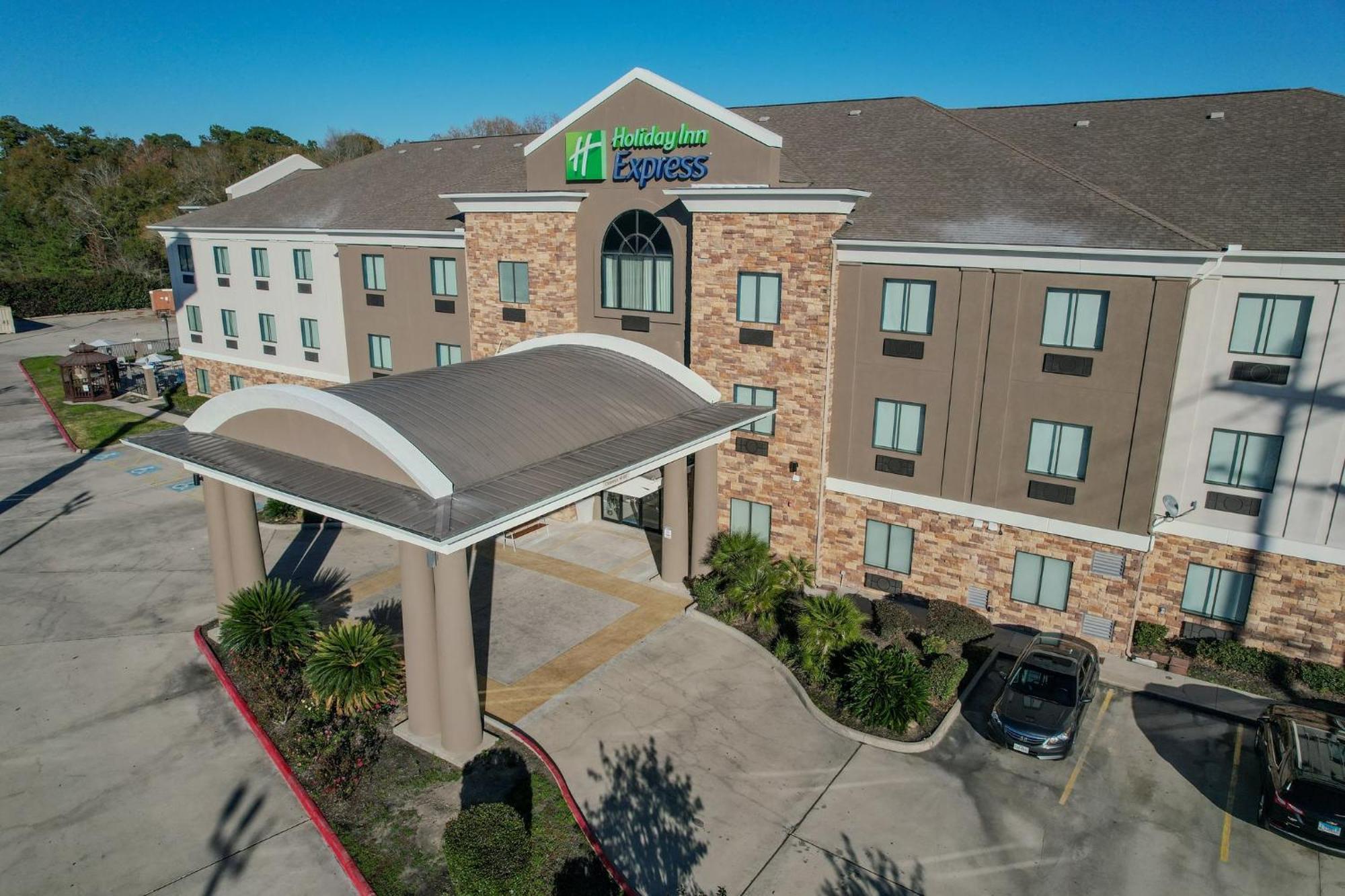 Holiday Inn Express & Suites Cleveland By Ihg Ngoại thất bức ảnh