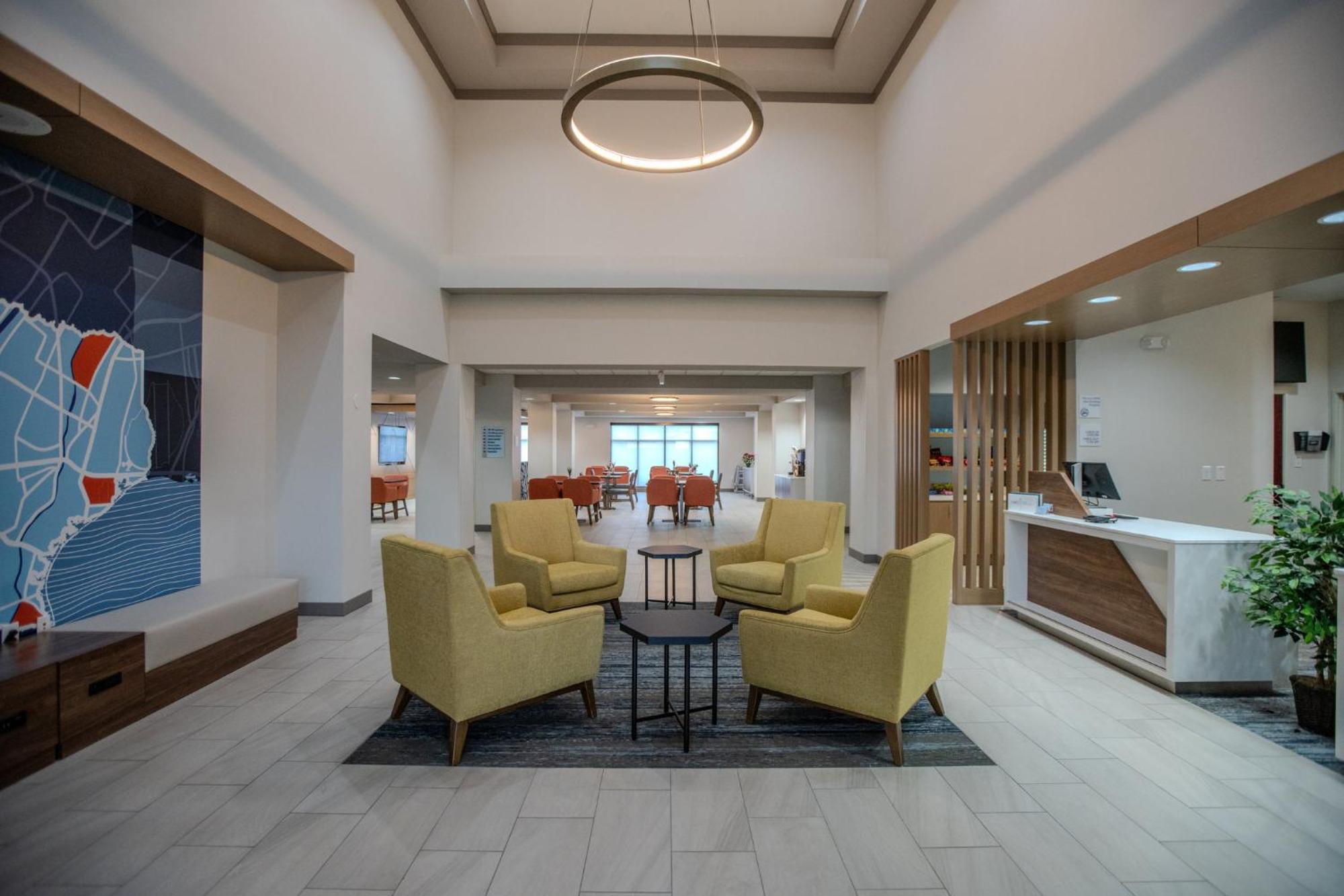 Holiday Inn Express & Suites Cleveland By Ihg Ngoại thất bức ảnh